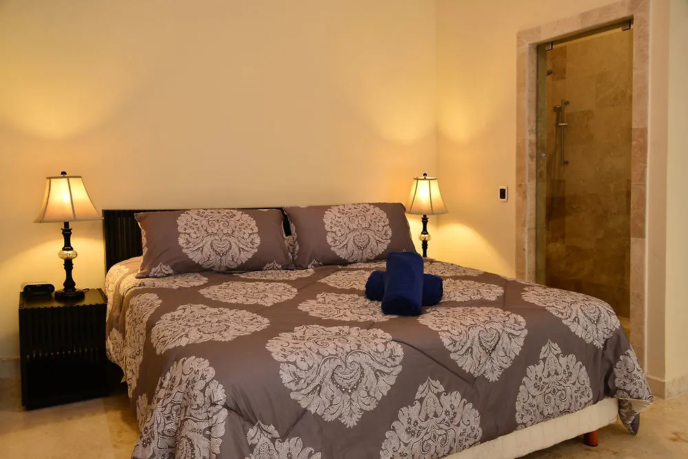 El Faro Oceanfront Apartments By Bvr Mexico