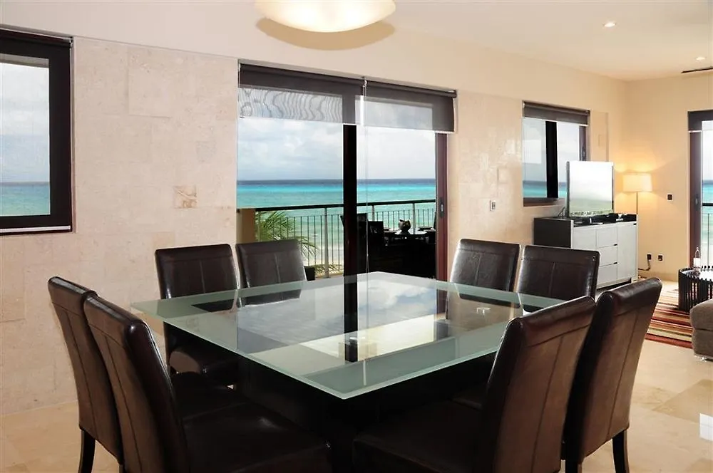 El Faro Oceanfront Apartments By Bvr