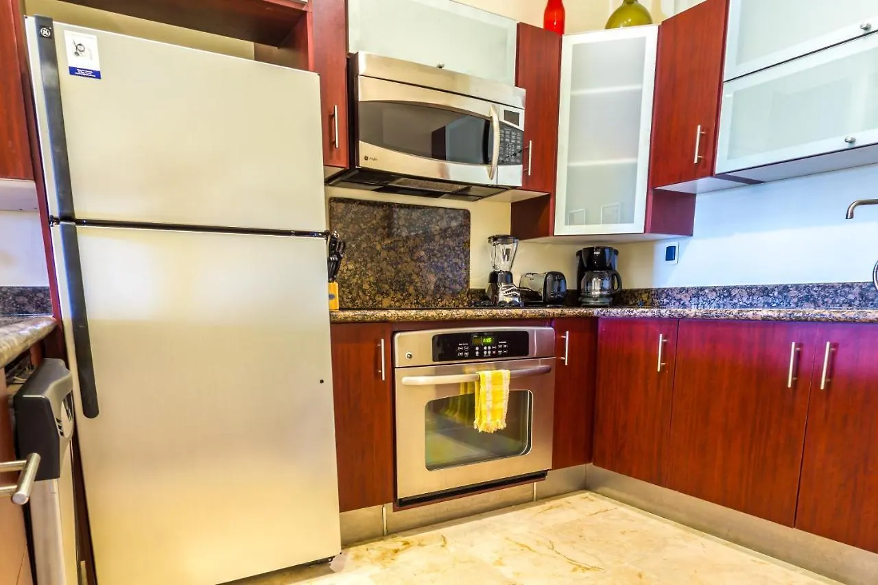 El Faro Oceanfront Apartments By Bvr